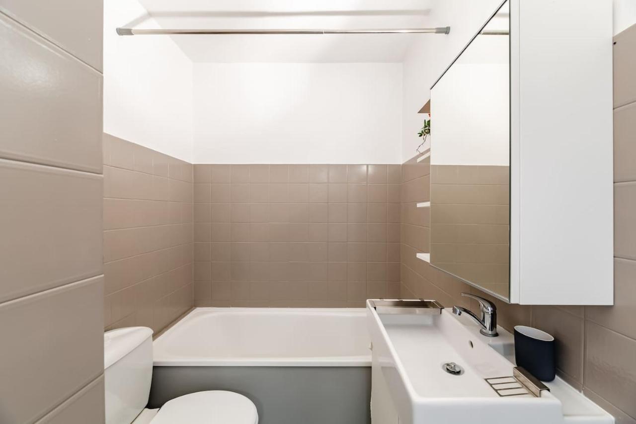 Studio Centre Ville Avec Parking Sanary-sur-Mer Ngoại thất bức ảnh
